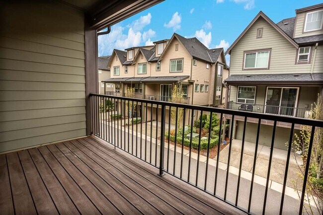 Building Photo - Welcome to the Brownstones at Issaquah Highlands Available August 1st