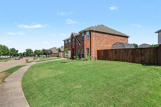 Building Photo - 5506 San Marino Dr