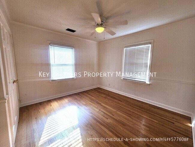 Building Photo - 318 E 68th St