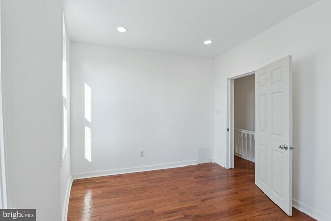 Building Photo - 1200 S Ruby St