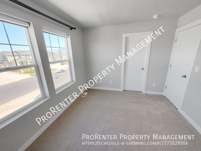 Building Photo - 1509 W 450 S
