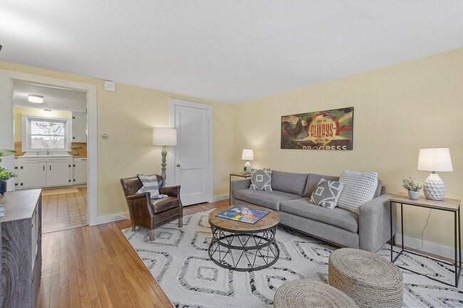 Building Photo - 50 Spruce St