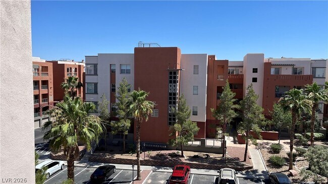 Building Photo - 19 E Agate Ave