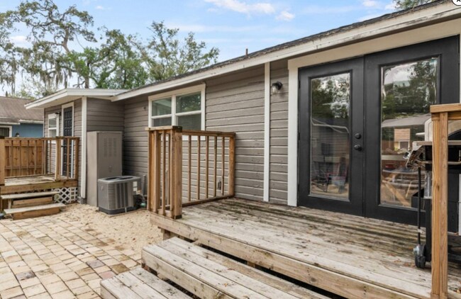 Building Photo - 1909 E Wilder Ave