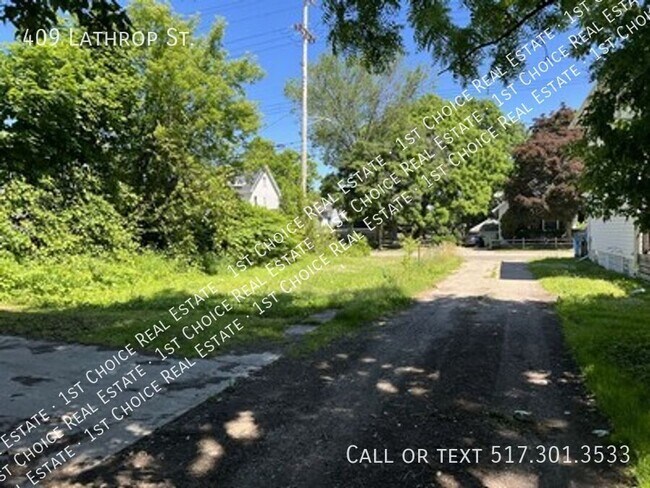 Building Photo - 409 Lathrop St