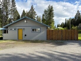 Building Photo - 403 Carr Creek Rd