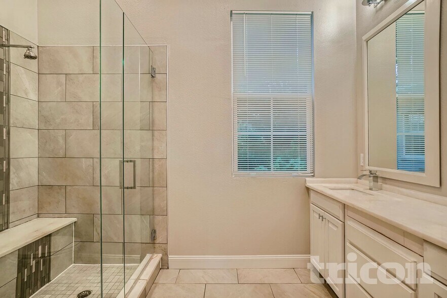 Building Photo - 1912 Carrigan Ave