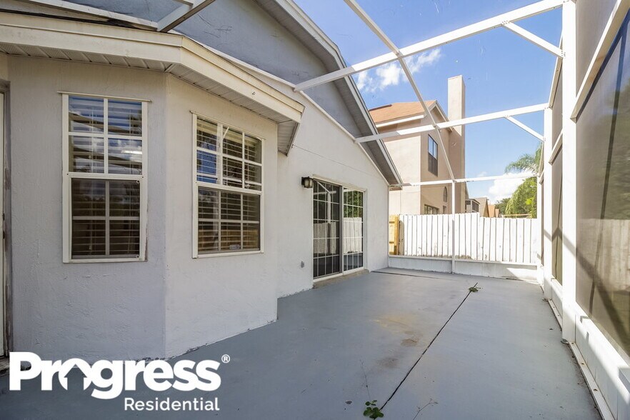 Building Photo - 593 Brightview Dr