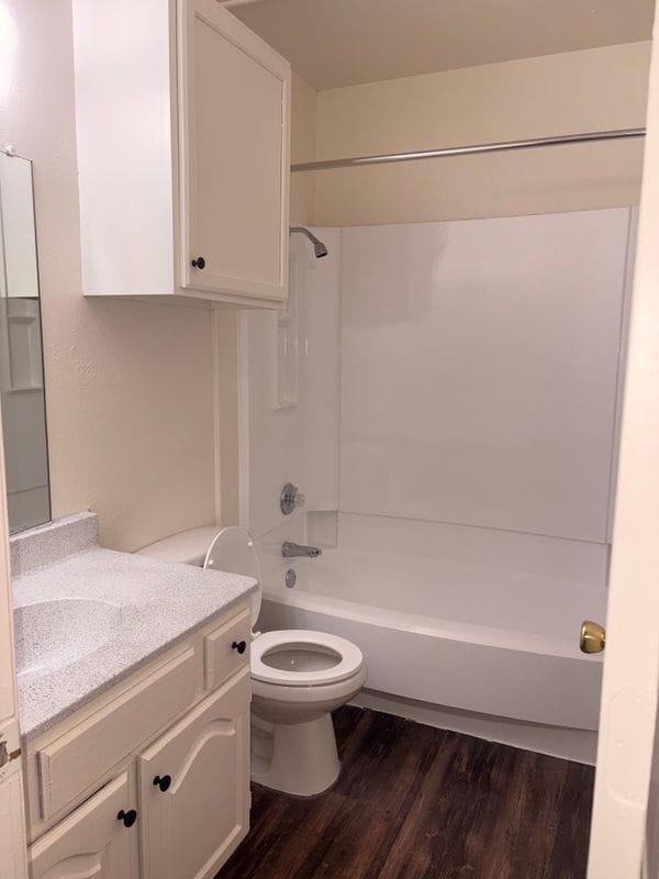 Building Photo - 1926 Cranford Dr