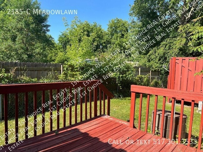 Building Photo - 2185-C Meadowlawn-