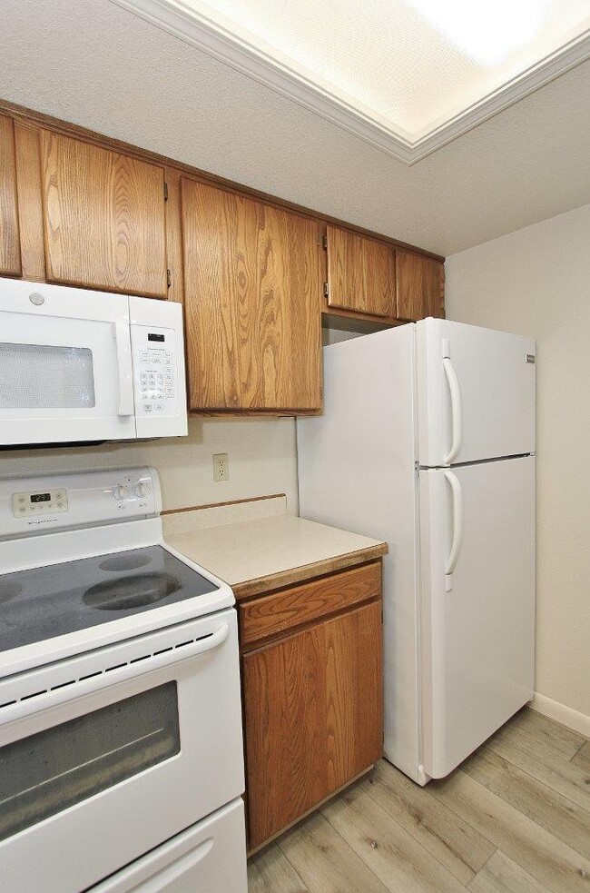 Building Photo - 6883 W Parapet Ct