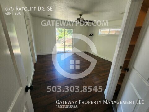 Building Photo - 675 Ratcliff Dr SE