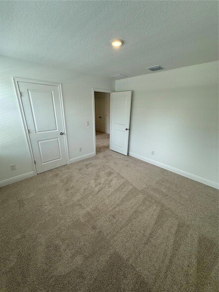Building Photo - 2313 Broadbrook Dr