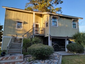 Building Photo - 3520 Macceo Dr