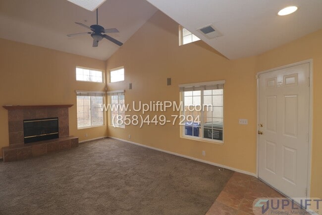 Building Photo - 3 Bedroom 3 Bathroom 2 story home in Ramona!