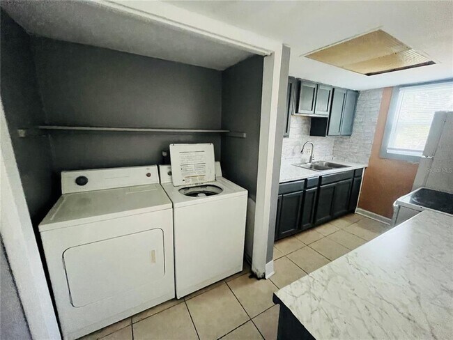 Building Photo - 2769 L B McLeod Rd