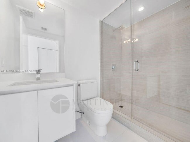 Building Photo - 300 Sunny Isles Blvd