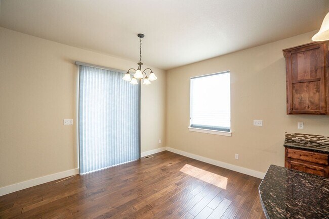 Building Photo - Bright & Spacious 3 Bed + Loft | 3-Car Garage in North Fort Collins