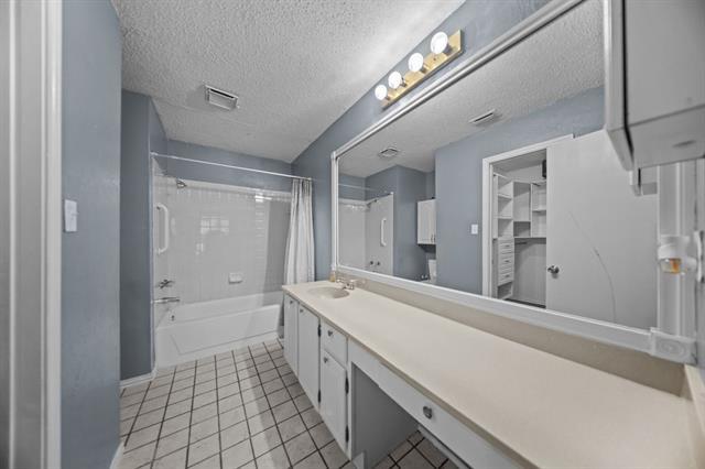 Building Photo - 5501 Stoney Glen Dr