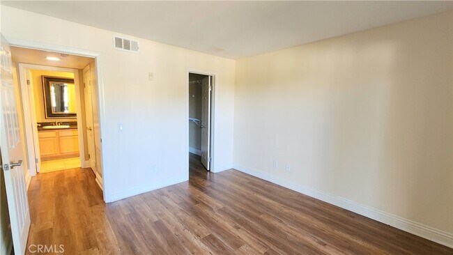 Building Photo - 2400 San Gabriel Way
