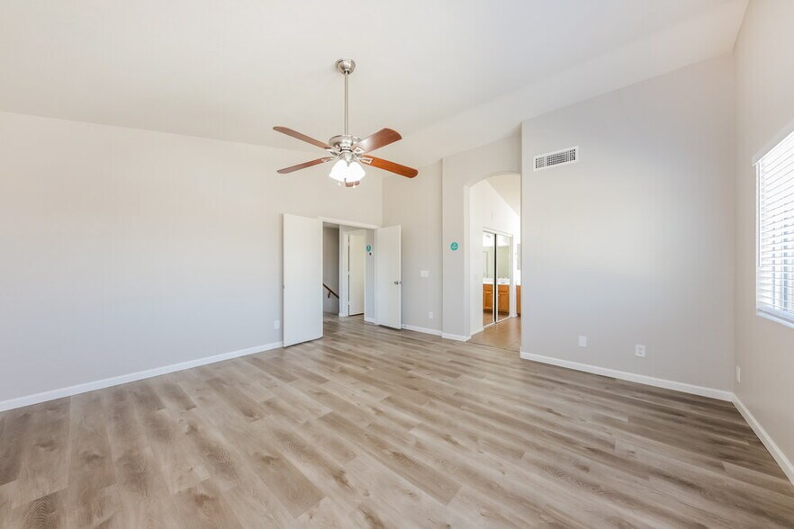 Building Photo - 7310 N 82nd Ave