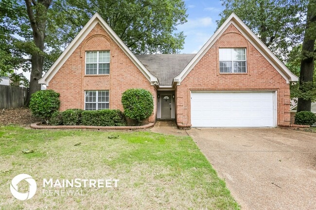 Building Photo - 6860 Hickory Crest Dr
