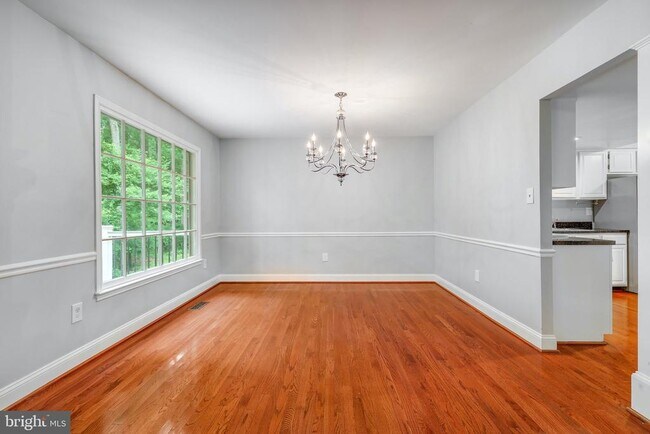 Building Photo - 9622 Cinnamon Creek Dr