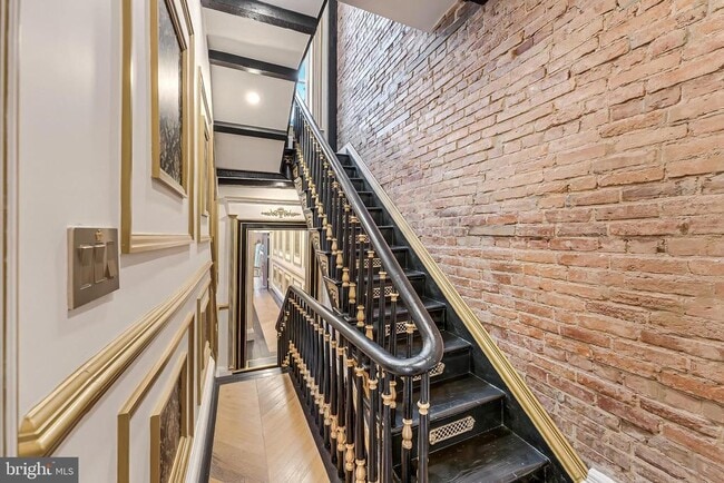 Building Photo - 810 Prince St