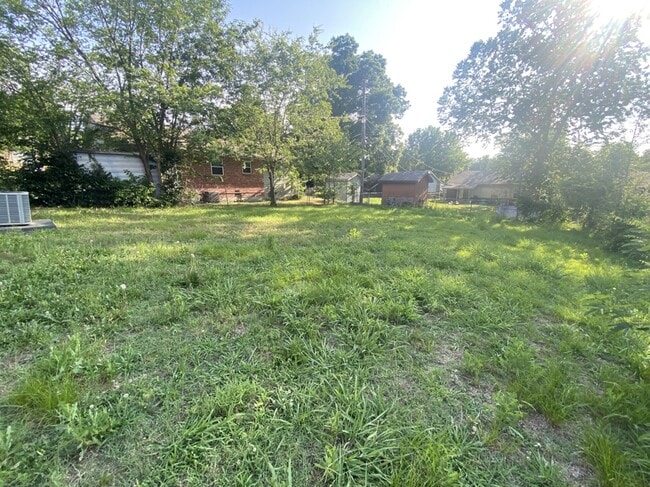 Building Photo - 4536 S Xenophon Ave