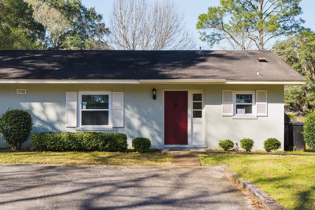 Building Photo - 1536 Coombs Dr