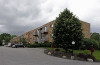 Building Photo - Clearpointe Woods