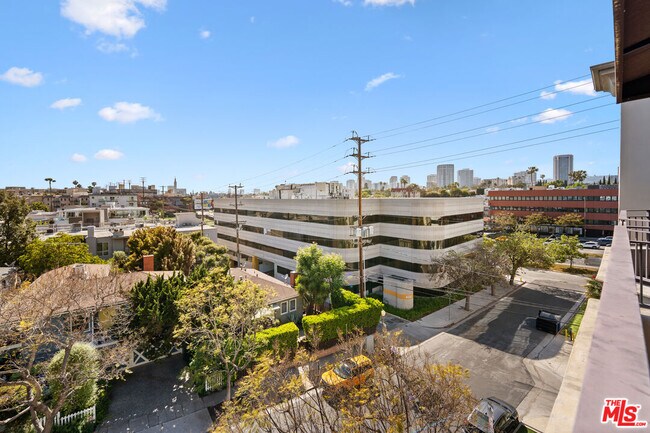 Building Photo - 1820 Benecia Ave