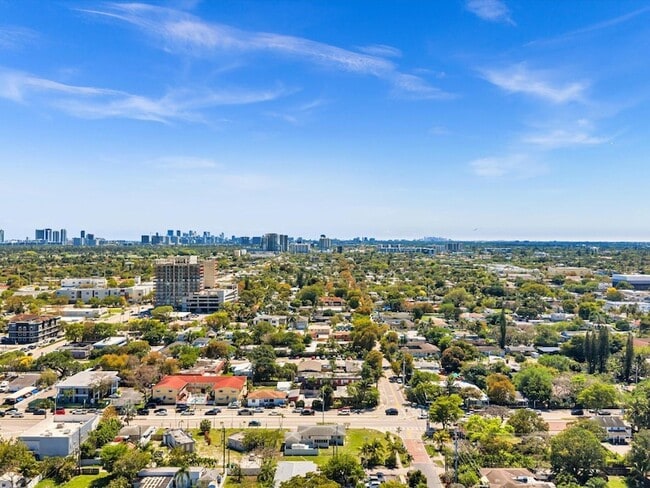 Building Photo - 54 SW 16th St