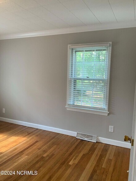 Building Photo - 1101 N Poplar St