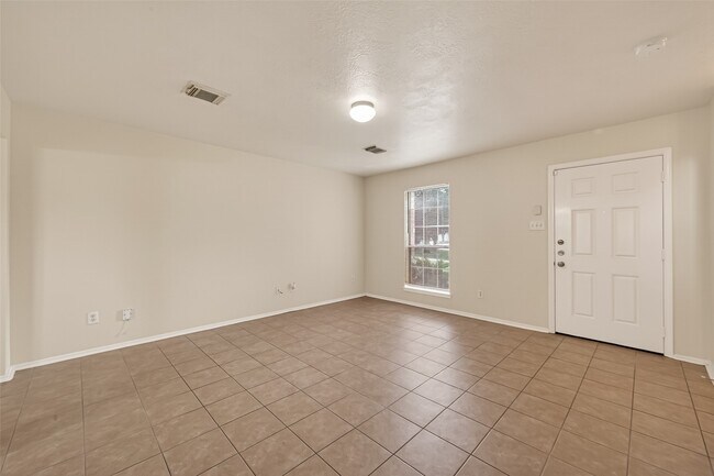 Building Photo - 1838 Strongs Ct