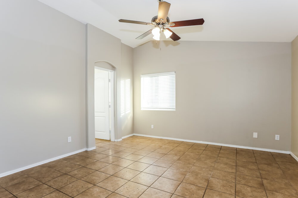 Building Photo - 1921 E Buffalo St