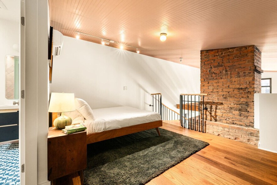 Building Photo - 1510 Race St