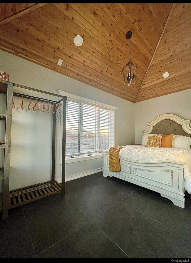 Building Photo - 1-92 Beach 109th St