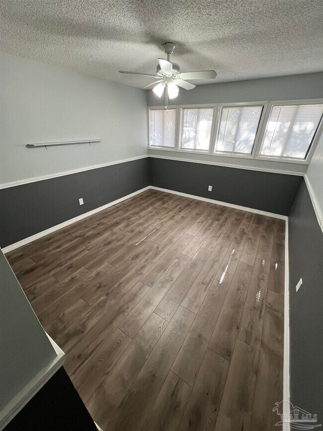 Building Photo - 5140 Choctaw Ave