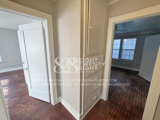Building Photo - Historic 1 Bed/1 Bath with Bonus Room Dupl...