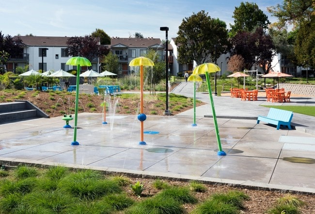 Building Photo - Park Kiely