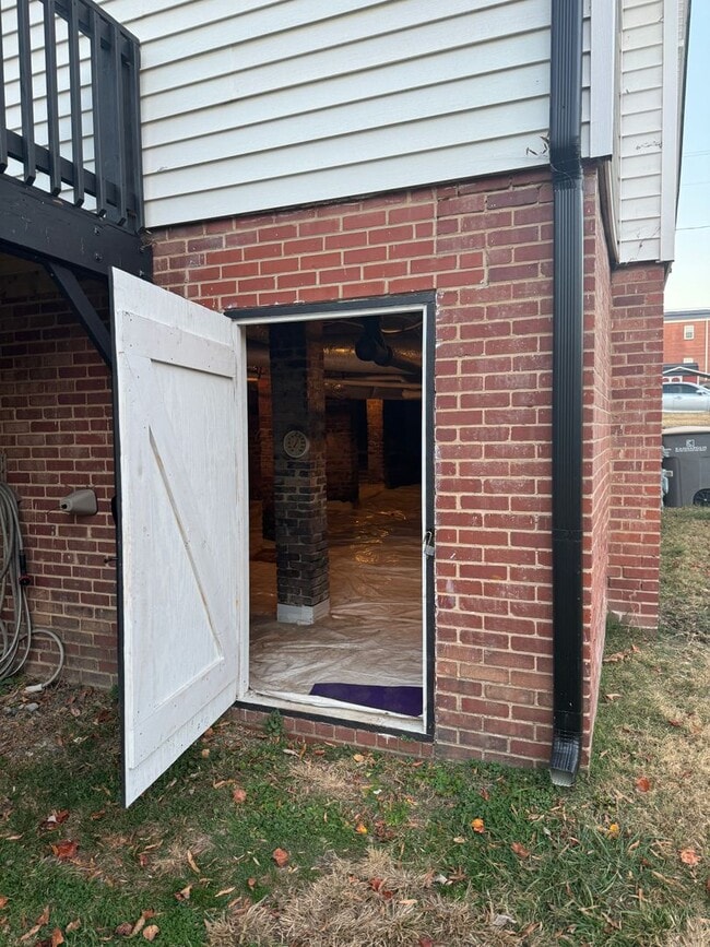 Building Photo - Fully remodeled, 2 bed 1 bath house, Walk to downtown Kannapolis!