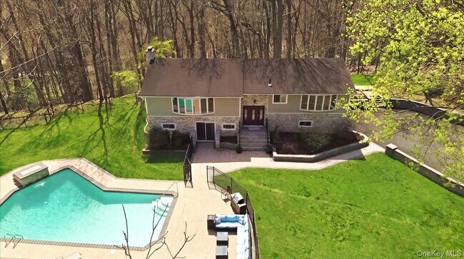 Building Photo - 263 Oyster Bay Road