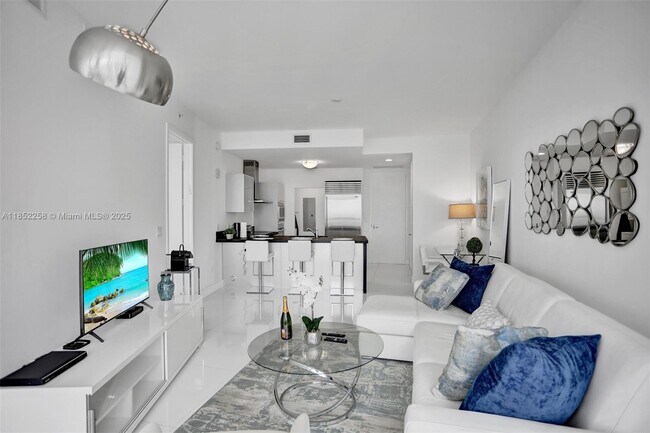 Building Photo - 18201 Collins Ave