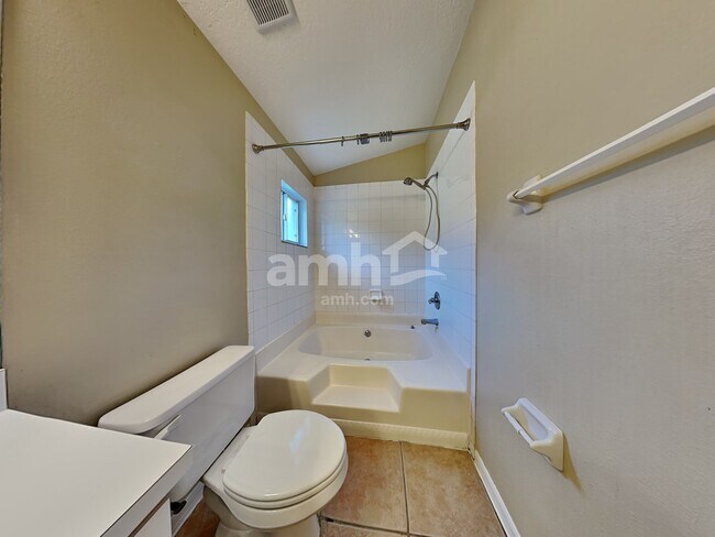 Building Photo - 518 Napa Valley Cir