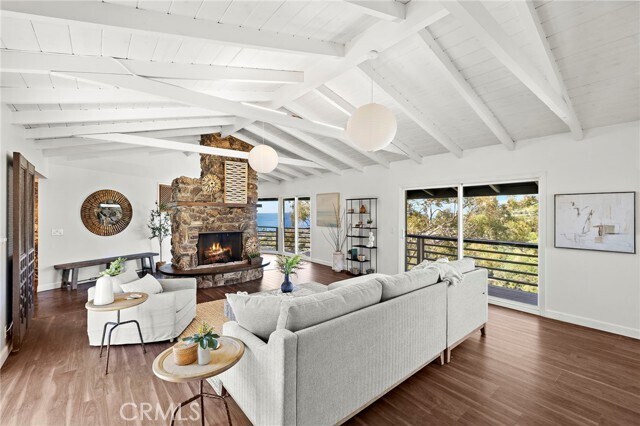 Building Photo - 696 Mystic View