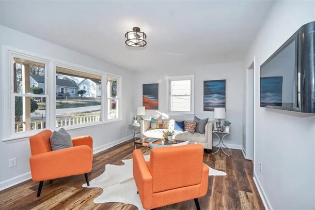 Building Photo - 21507 Court St