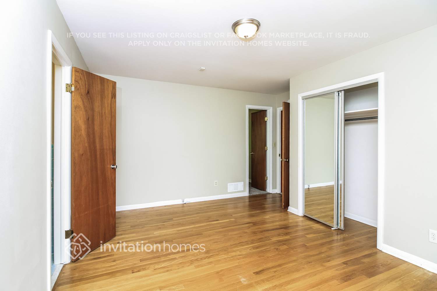 Building Photo - 1599 Knob Hill Dr NE