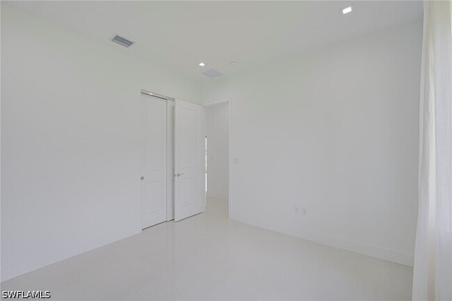 Building Photo - 4775 Quercia Dr