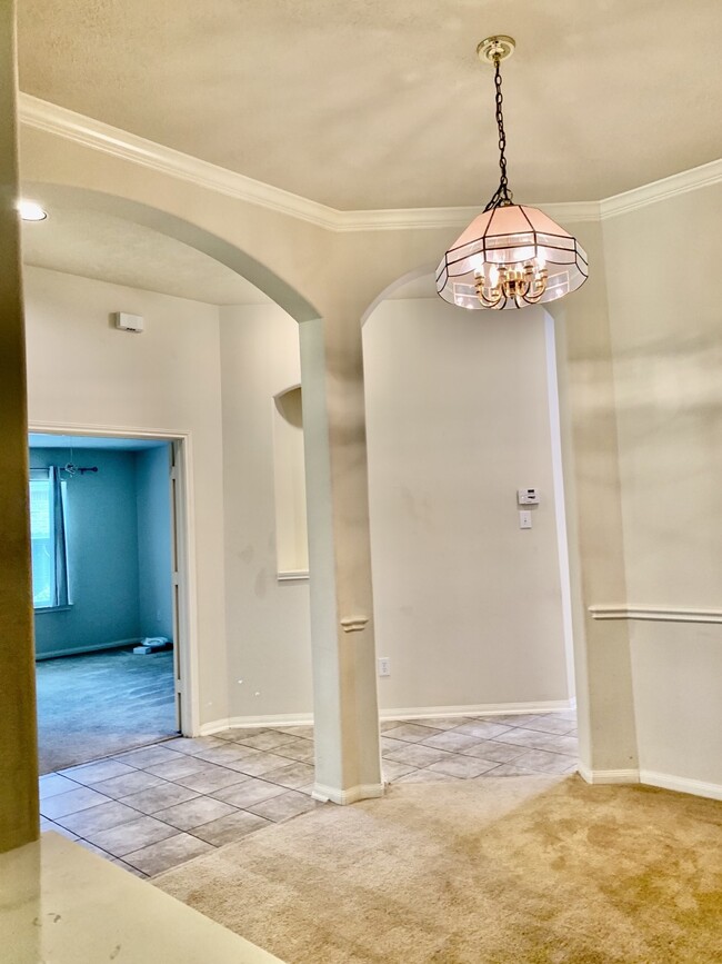 Building Photo - 7827 Iris Glen Ln